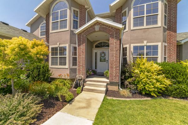 Cost of Transom Window Replacement in Fenton